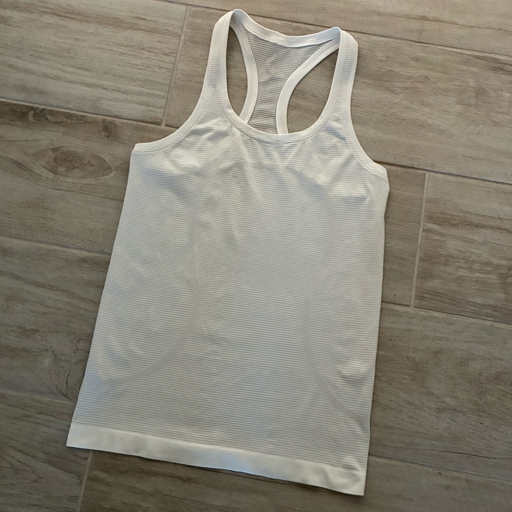 NWOT!! Lululemon Swiftly Tech Racerback Tank